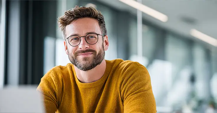 Immobilienberater im Büro